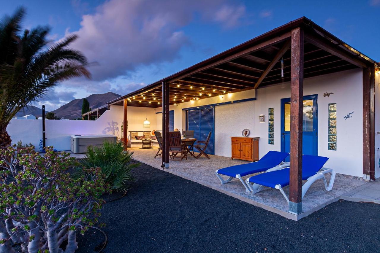Villa Pilak Playa Blanca  Extérieur photo